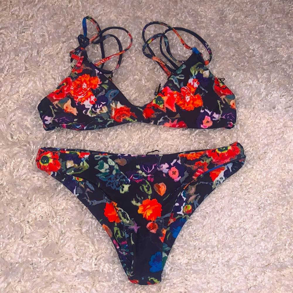 3 strapped zaful bikini
